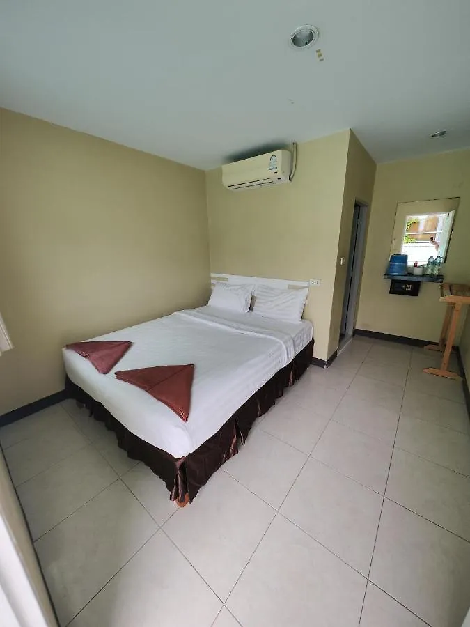 Phi Phi Ocean Club Hostel